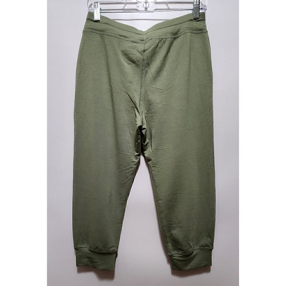 Athletic Works Women's French Terry Capri Jogger Pants, Green, S (4-6) - Picture 7 of 8